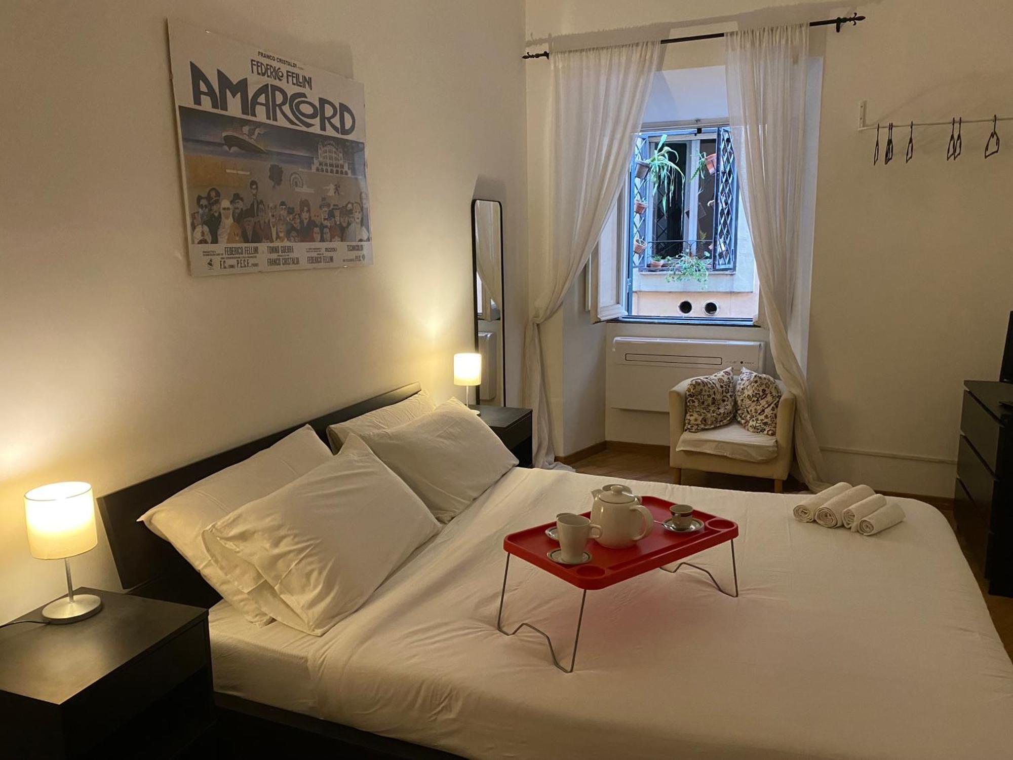 Апартаменти Zaira'S House - Largo Argentina Campo De' Fiori Рим Екстер'єр фото